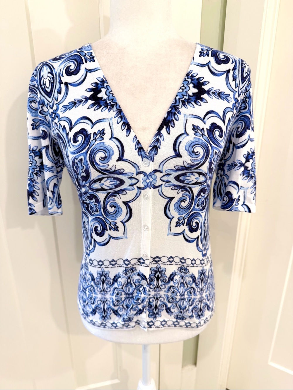 🌸Talbots Short Sleeve Cardigan Sweater🌸